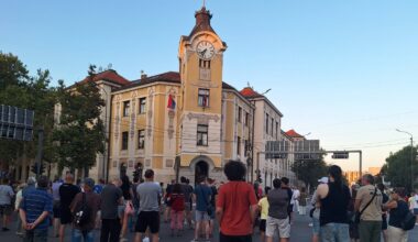 U Nišu danas može biti napeto: Vučić obilazi gradilišta, zaseda Glavni odbor SNS-a a studenti najavili protest