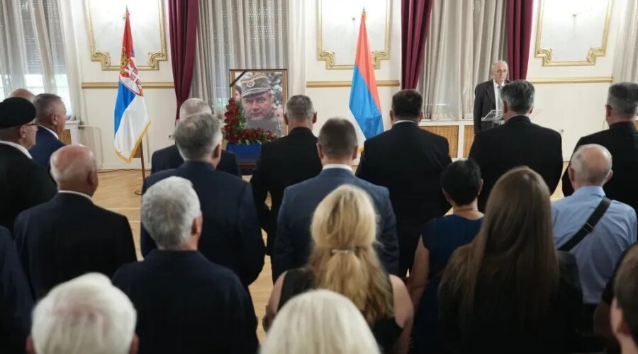 Održana komemoracija Ratku Mladiću, osuđenom za genocid: Prisustvovao i ministar pravde