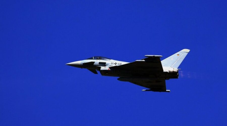 Srušio se vojni avion tokom aeromitinga u Grčkoj