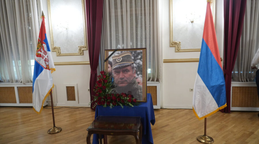 Ratko Mladić i dalje deli Crnu Goru, reakcije vlasti, opozicije i civilnog društva