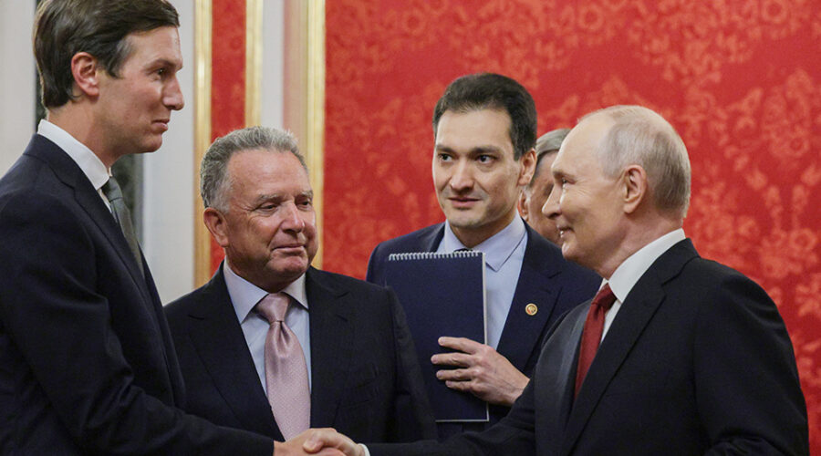 Putin sa Vitkofom i Kušnerom: Kontakti Vašingtona i Moskve uvek korisni
