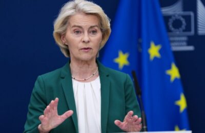 Fon der Lajenova nosi 200 miliona evra u Nuuk