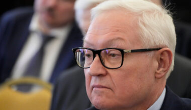 Rjabkov: Ne isključuje se trilateralni sastanak Putina, Sija i Trampa