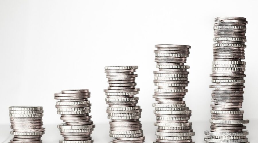 U ponoć počinje prijava punoletnih građana za 6.000 dinara