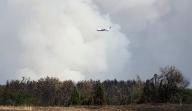 Gori u tri pravca na Suvoj planini, razbuktalo se na Deliblatskoj peščari