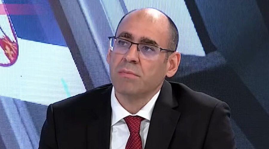 Vladimir Đukanović: Ako Vučić ne reformiše školstvo – dobijaćemo kadrove koji o poslu neće imati pojma