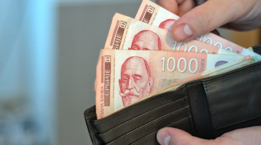 Prijava za 6.000 dinara jednokratne pomoći počela u ponoć