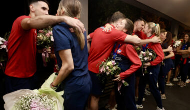 Odbojkašice donele medalju u Beograd, kolege im priredile iznenađenje na dočeku
