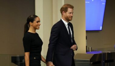 Kralj Čarls razjasnio status princa Harija i supruge Megan posle njihovog povratka u Britaniju