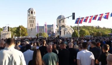 Koliko je ljudi bilo na sahrani Ratka Mladića? Arhiv javnih skupova objavio procenu