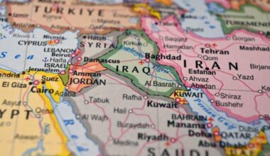 Razorni udar Huta na Saudijsku Arabiju, buknula naftna postrojenja, na desetine povređenih civila!
