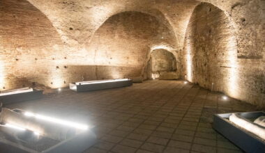 Spektakularan pronalazak: U Rimu javnosti predstavljene freske iz antičkog perioda u podzemnoj galeriji nekadašnjih Trajanovih termi (foto)