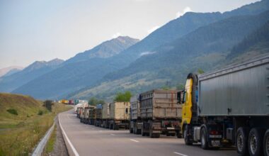 Kamioni na Batrovcima čekaju sedam sati, na Horgošu i Kelebiji po tri sata