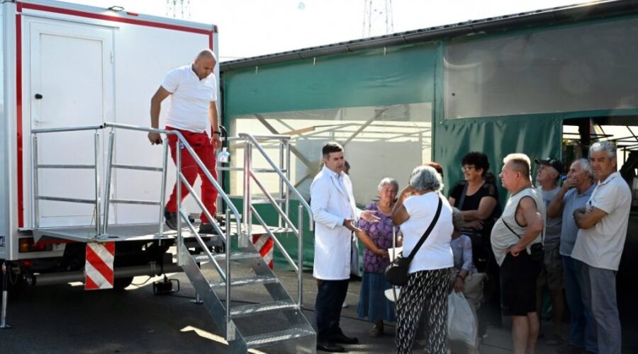 Uskoro će biti uvedeno još 15 mobilnih ambulanti i pet apoteka
