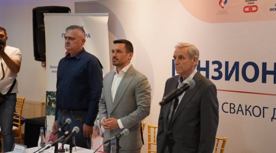 Predstavnici PIO fonda sa penzionerima u Zaječarskom i Borskom okrugu