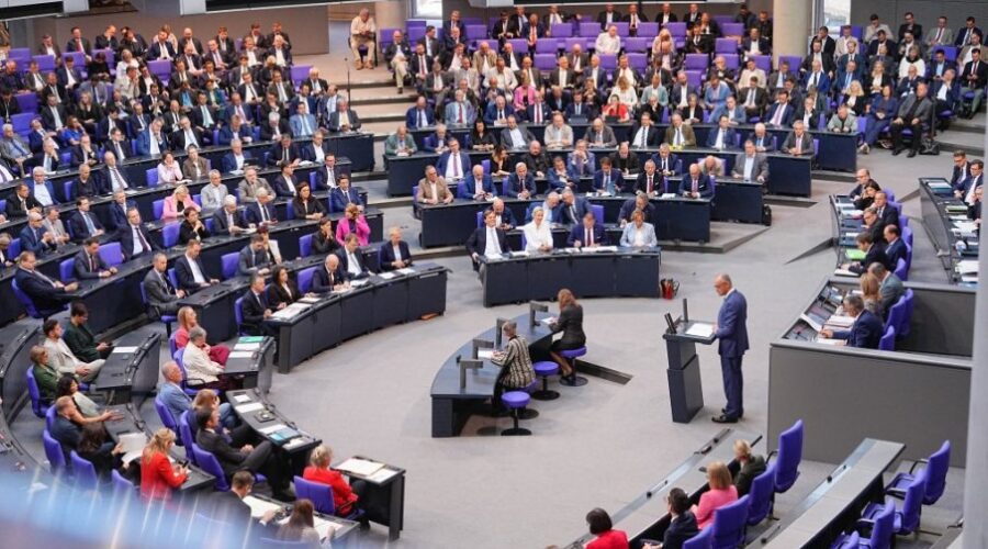 AfD poručio Mercu — Vaše vreme je prošlo
