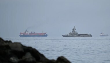 Centralna komanda vojske SAD: Nije tačno da su američki razarači napadnuti u Ormuskom moreuzu