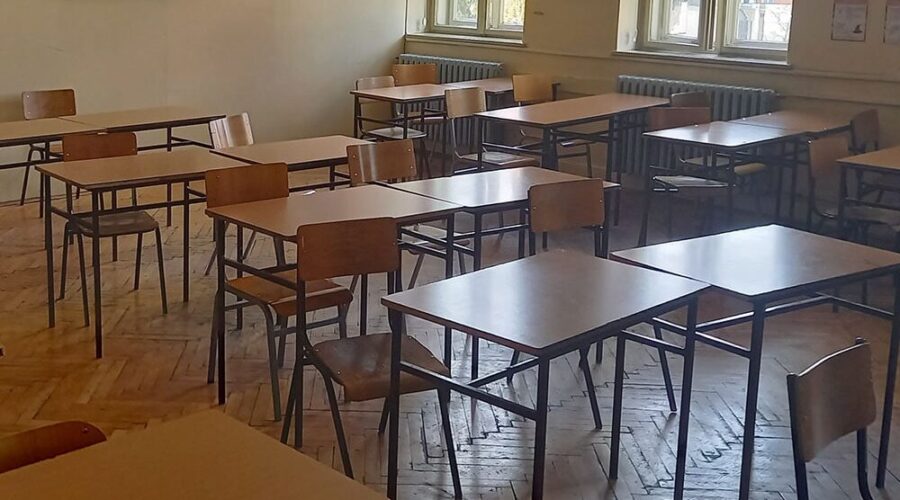 VJT Čačak: Pokrenut postupak protiv dvoje maloletnika zbog polnog uznemiravanja u školi u Mrčajevcima