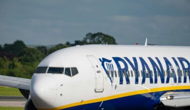 Rajaner će osporavati tvrdnju putnika da je isisan iz prozora aviona koji je u letu izbijen
