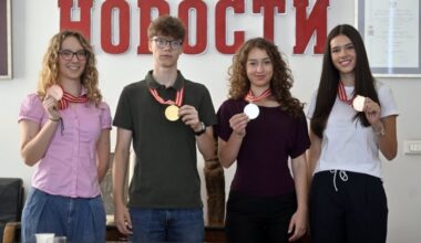 Gosti “Novosti” srednjoškolci koji su osvojili medalje na dva svetska takmičenja na Baliju