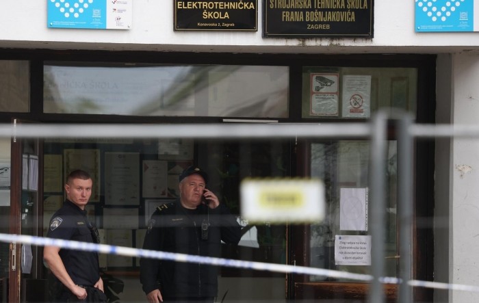 Učenik izbo drugog učenika i spremačicu u srednjoj školi u Zagrebu