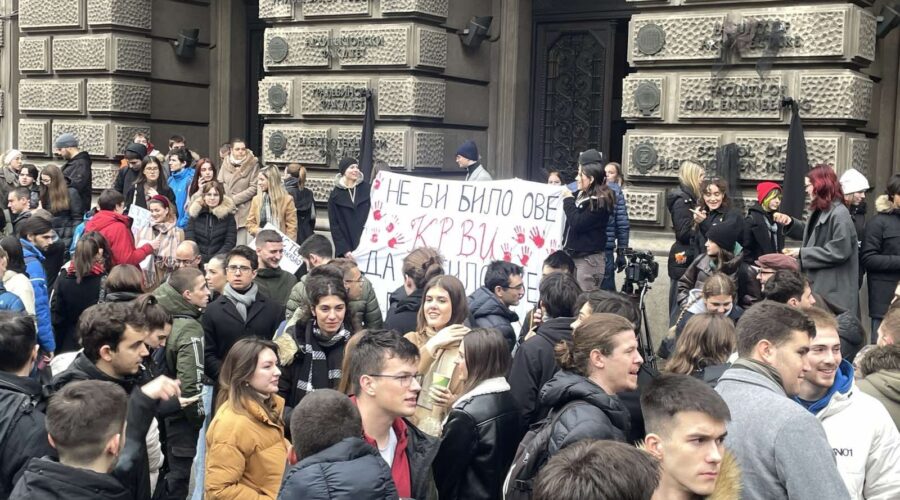 Nova.rs: Studenti ETF-a izglasali blokadu fakulteta od 1. oktobra do izbora