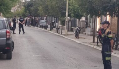 Osvedočeni „borci protiv blokada” blokirali glavnu ulicu u Kragujevcu zbog potpisa za listu SNS-a