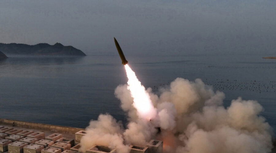 Severna Koreja lansirala više balističkih raketa kratkog dometa prema Istočnom moru