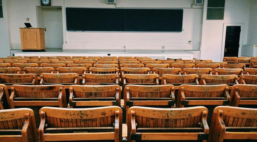 Nova.rs saznaje: Studenti ETF-a izglasali blokadu fakulteta od 1. oktobra do izbora