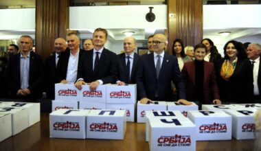 SNS predao RIK-u potpise za izbornu listu Ujedinjena Srbija