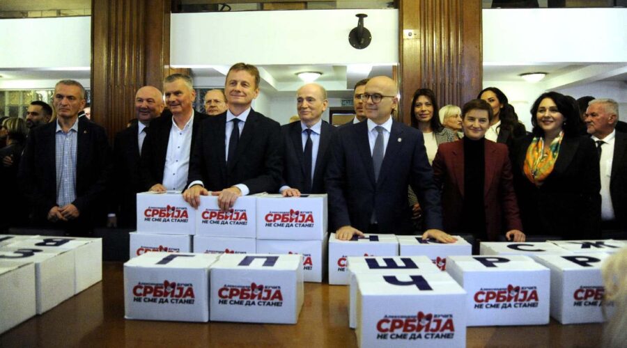 SNS predao RIK-u potpise za izbornu listu Ujedinjena Srbija