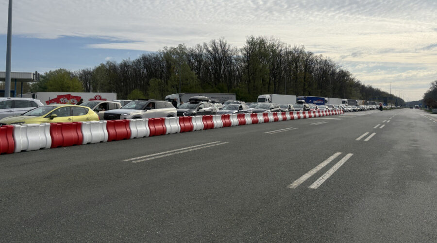 Gužve na granici: Kamioni na Batrovcima čekaju sedam, na Šidu pet sati