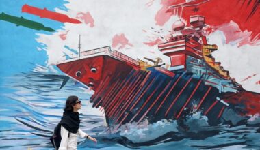 Pogođen iranski brod u Ormuzu