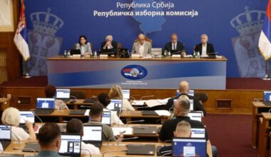 RIK usvojio izbornu listu SNS, a na njoj očekivana imena