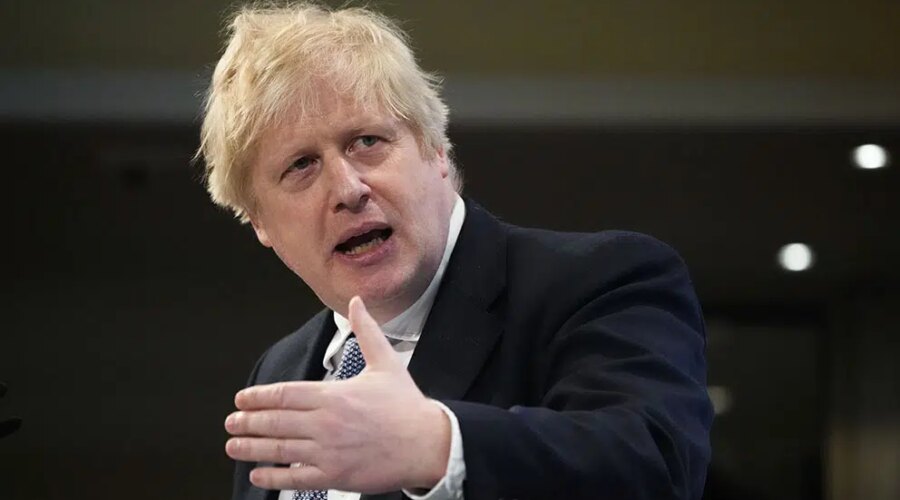 Bivši britanski premijer Boris Džonson izbegao opasnost u Ukrajini: Ruski dron pogodio voz iza njegovog