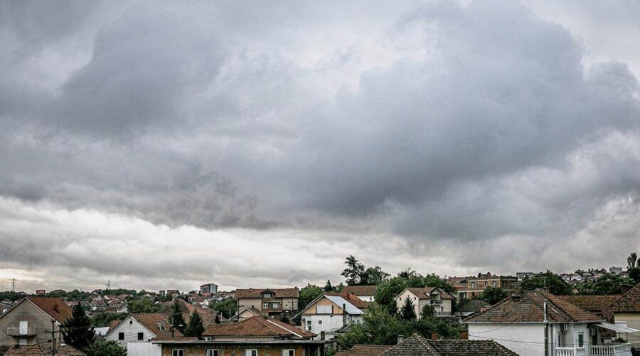 Nastavak zahlađenja uz pljuskove: Stigao nagli pad temperature, ali se letnje vrućine uskoro vraćaju