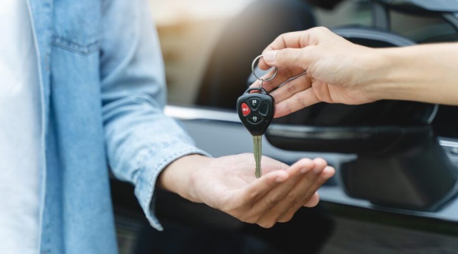 Polovan automobil može skupo da vas košta: Evo šta treba proveriti pre kupovine
