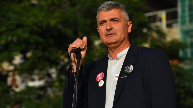 Kardiolog i vojnik: Ko je Ilija Srdanović, prvi na studentskoj listi za izbore?