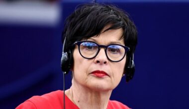 Kos u odgovoru hrvatskoj evroposlanici: Veličanje ratnih zločinaca je nespojivo sa vrednostima EU