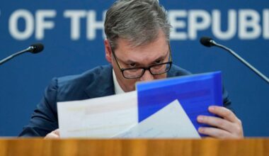 Nova ekonomija: Vučićeva prosečna plata od 1.200 evra je „pecanje glasova“