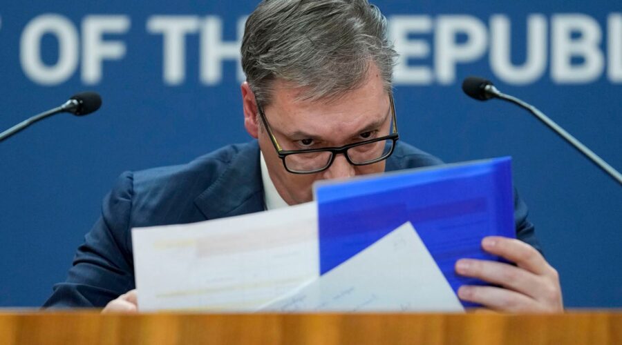 Nova ekonomija: Vučićeva prosečna plata od 1.200 evra je „pecanje glasova“