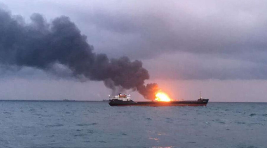 Dvojica mornara nestala nakon napada na tanker u Ormuzu