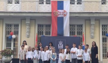 Srpska zastava se uz đake srpske škole viorila u Berlinu | Srpska dijaspora