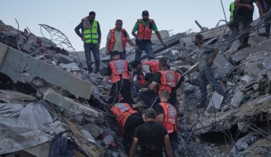 Srušila se zgrada u Gazi, 21 osoba poginula; Jemenske vladine snage napale položaje Huta