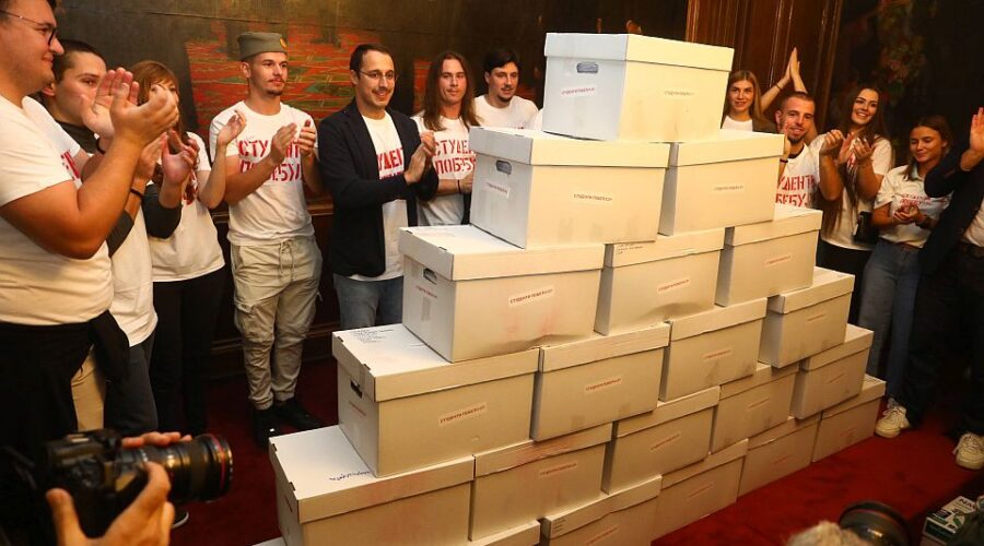 Od najavljenih koalicija do povlačenja: Zašto deo opozicije sada staje uz Studentsku listu?