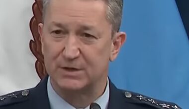 Šef Združenog generalštaba SAD najavio: Amerika mora biti pripravna i za bitke oko Meseca!