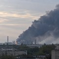 Najmanje 21 osoba povređena u ruskim napadima na Ukrajinu, pogođena rafinerija u Rusiji