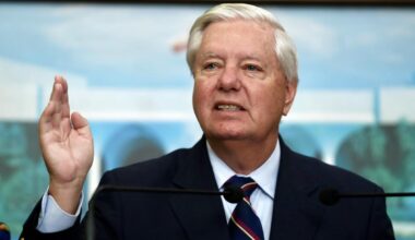 Konačno usvojen “Grejemov zakon”, najveći udar Amerike na Rusiju! Posle skoro godinu i po dana potvrdili ga kongresmeni, čeka se Trampov potpis na sankcije