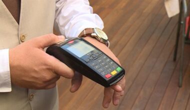 Još 11.000 malih biznisa i institucija u Srbiji može da dobije besplatan POS terminal