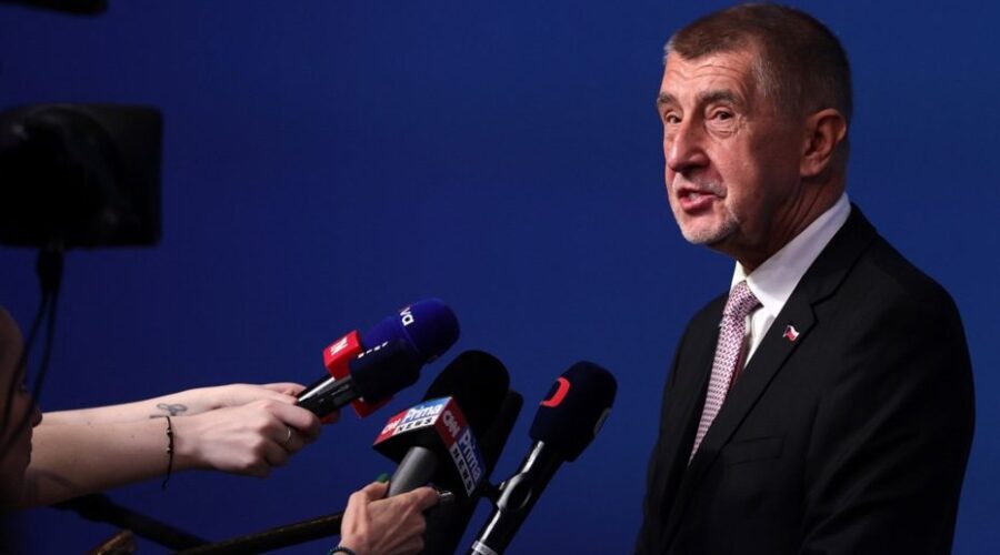 „Staza po kojoj danas korača svet vodi nas u Treći svetski rat“: Babiš apelovao na Evropu i SAD da hitno dovedu Zelenskog i Putina za pregovarački sto